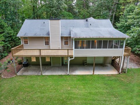 A home in Hoschton