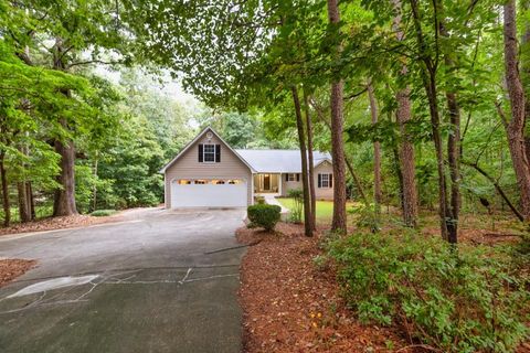 A home in Hoschton