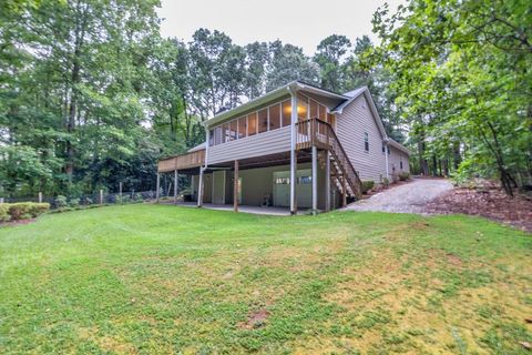 A home in Hoschton