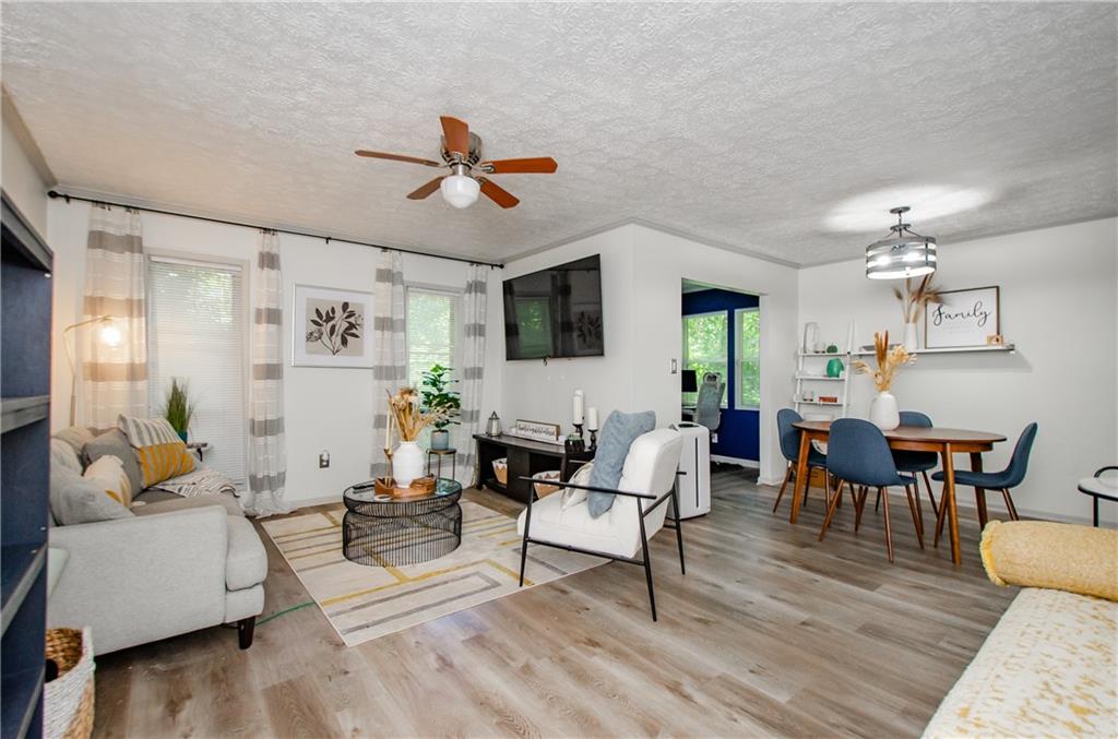 5157 Roswell Road 2