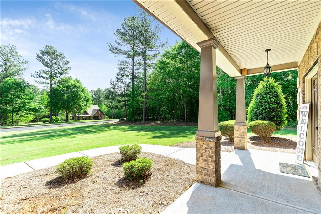105 Chantilly Lane, Fayetteville, Georgia image 4