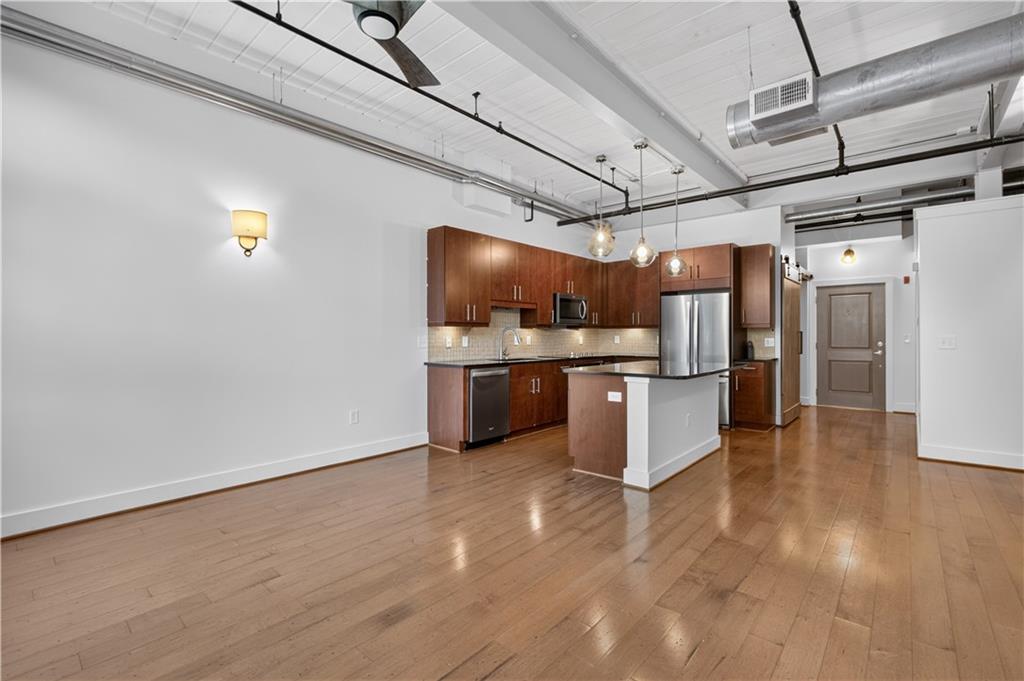 1261 Caroline Street NE 110
