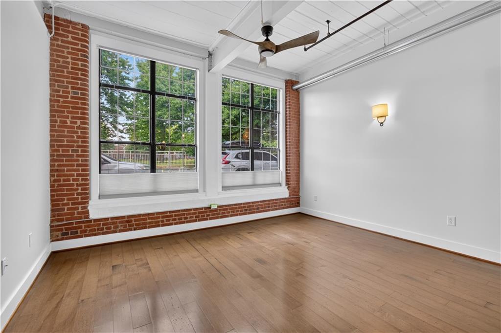 1261 Caroline Street NE 110