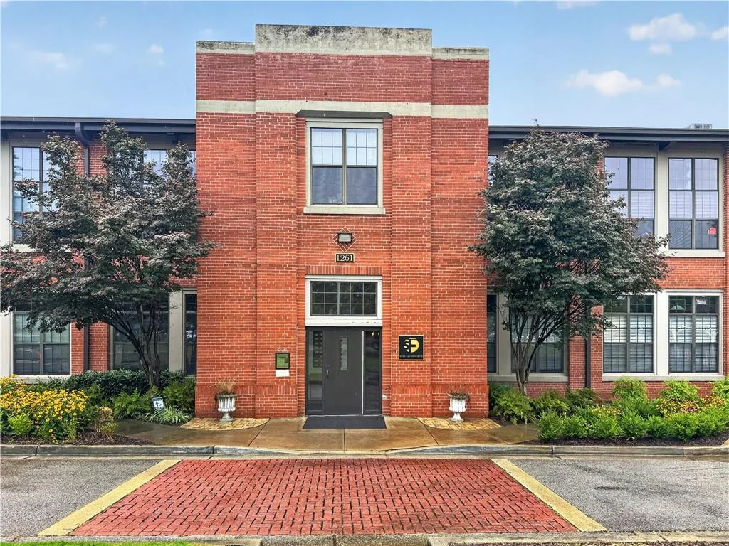 1261 Caroline Street NE Unit 110