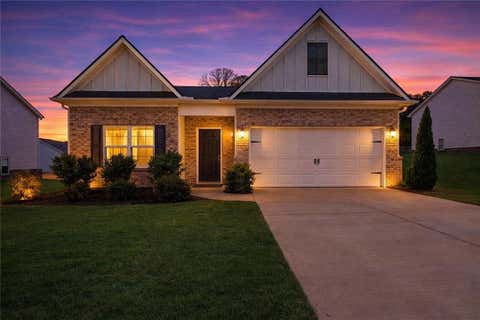 Homes For Sale - 176 Innis Brook Circle<br/> Bartow County, Cartersville, GA 30120