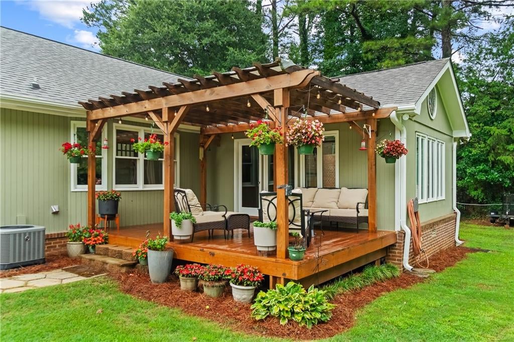 Photo of 657 Cole Drive SW, Lilburn, GA 30047 (MLS # 7808533)