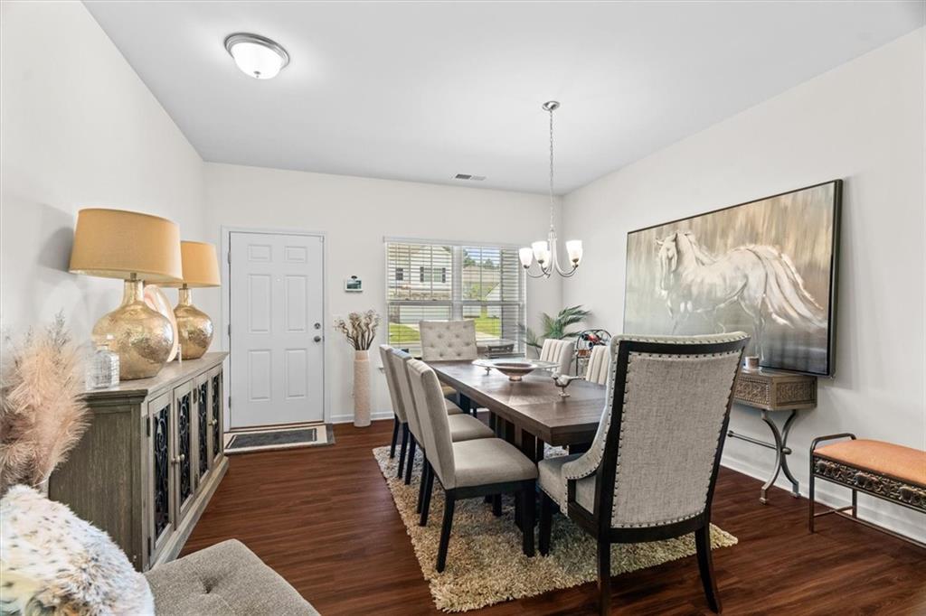 586 Collington Circle