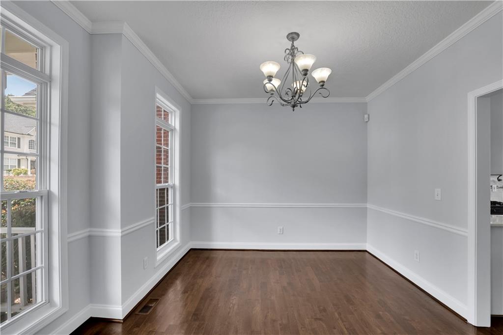 356 Mccook Circle NW