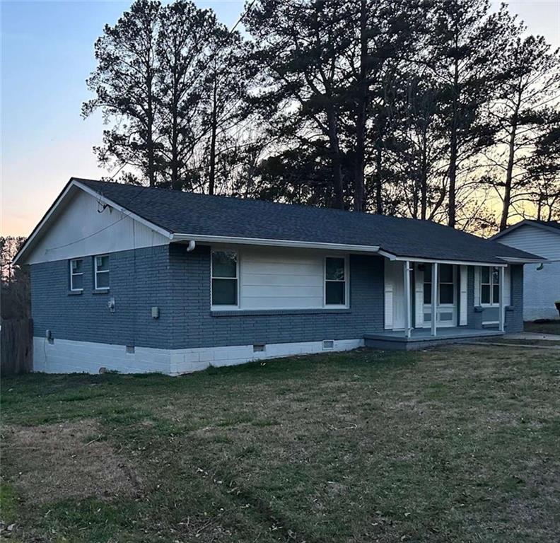 MOTIVATED SELLER - MOTIVATED SELLER Fully updated 3/1 with huge level front and backyard. Great for first time home buyer, or investor. Great buy and hold opportunity. Great for AirBnB close to airport and downtown Atlanta.