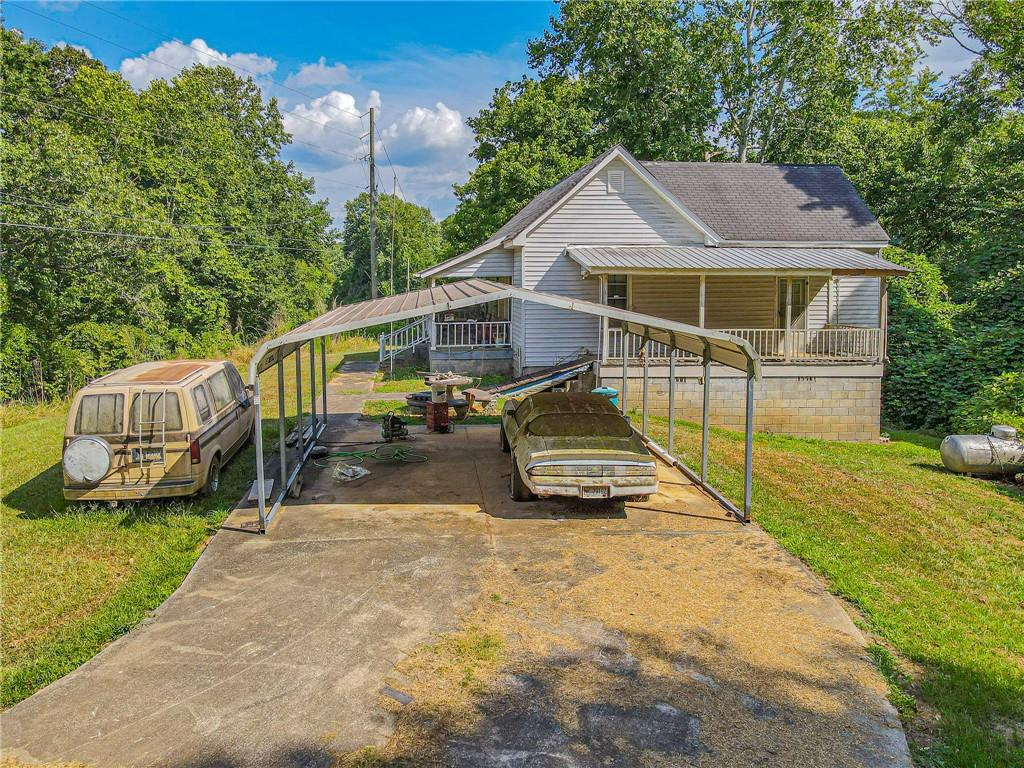 4542 E Hall Road