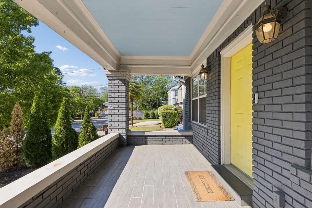 547 Parkway Drive NE