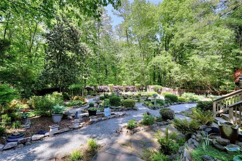 Lilburn, Georgia 30047, United States, 4 Bedrooms Bedrooms, ,5 BathroomsBathrooms,Residential,Active,204574