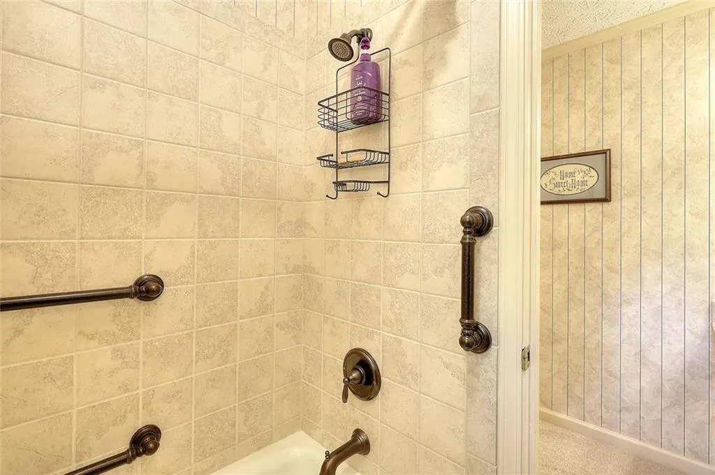 Lilburn, Georgia 30047, United States, 4 Bedrooms Bedrooms, ,5 BathroomsBathrooms,Residential,Active,204574