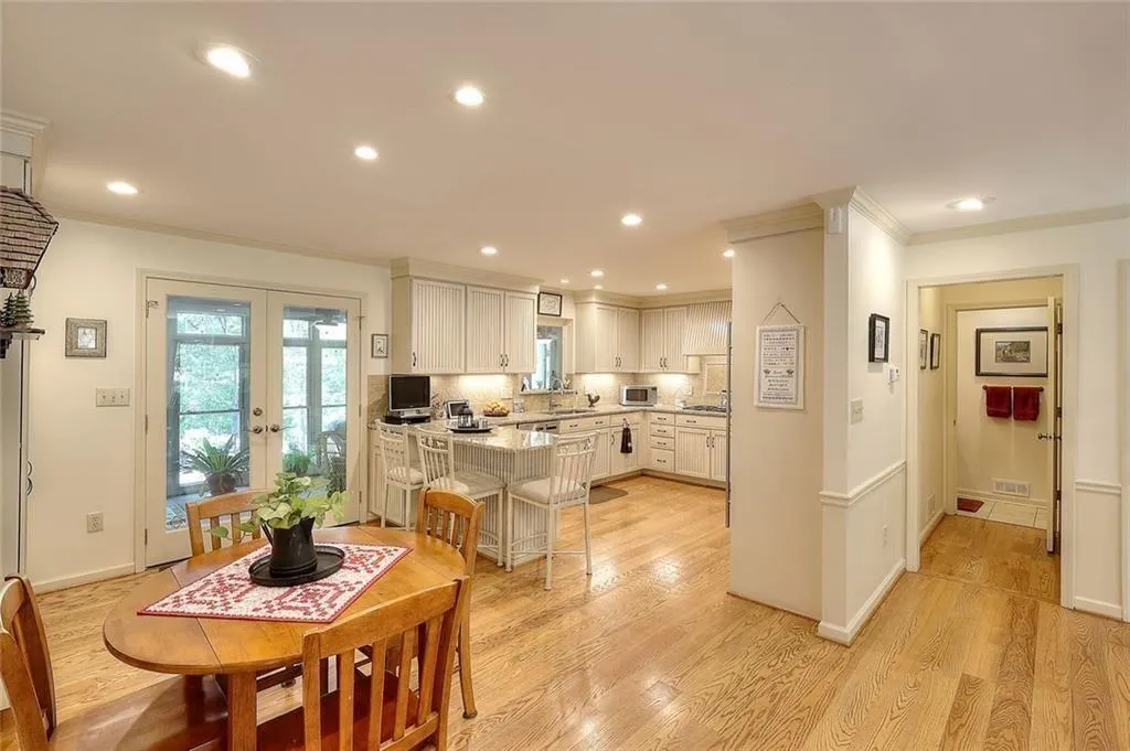 Lilburn, Georgia 30047, United States, 4 Bedrooms Bedrooms, ,5 BathroomsBathrooms,Residential,Active,204574