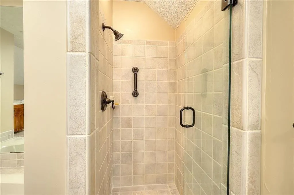 Lilburn, Georgia 30047, United States, 4 Bedrooms Bedrooms, ,5 BathroomsBathrooms,Residential,Active,204574