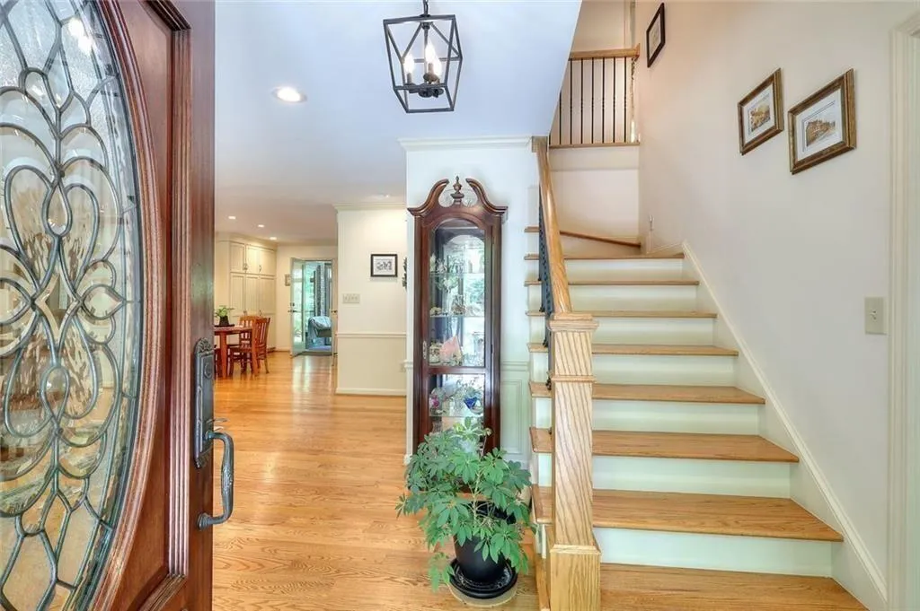 Lilburn, Georgia 30047, United States, 4 Bedrooms Bedrooms, ,5 BathroomsBathrooms,Residential,Active,204574