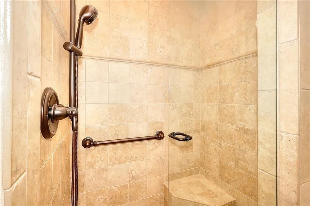 Lilburn, Georgia 30047, United States, 4 Bedrooms Bedrooms, ,5 BathroomsBathrooms,Residential,Active,204574