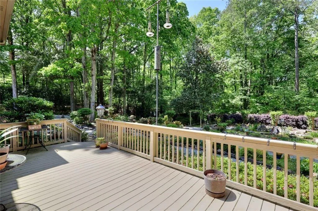 Lilburn, Georgia 30047, United States, 4 Bedrooms Bedrooms, ,5 BathroomsBathrooms,Residential,Active,204574