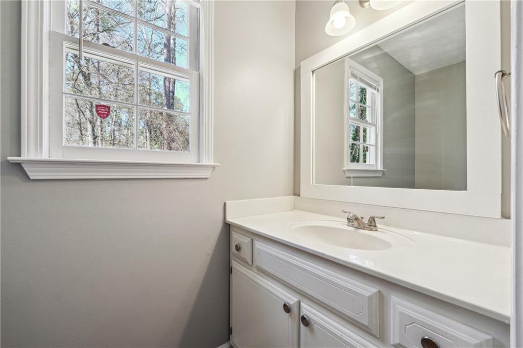 4271 Weston Drive, Lilburn, Georgia image 15