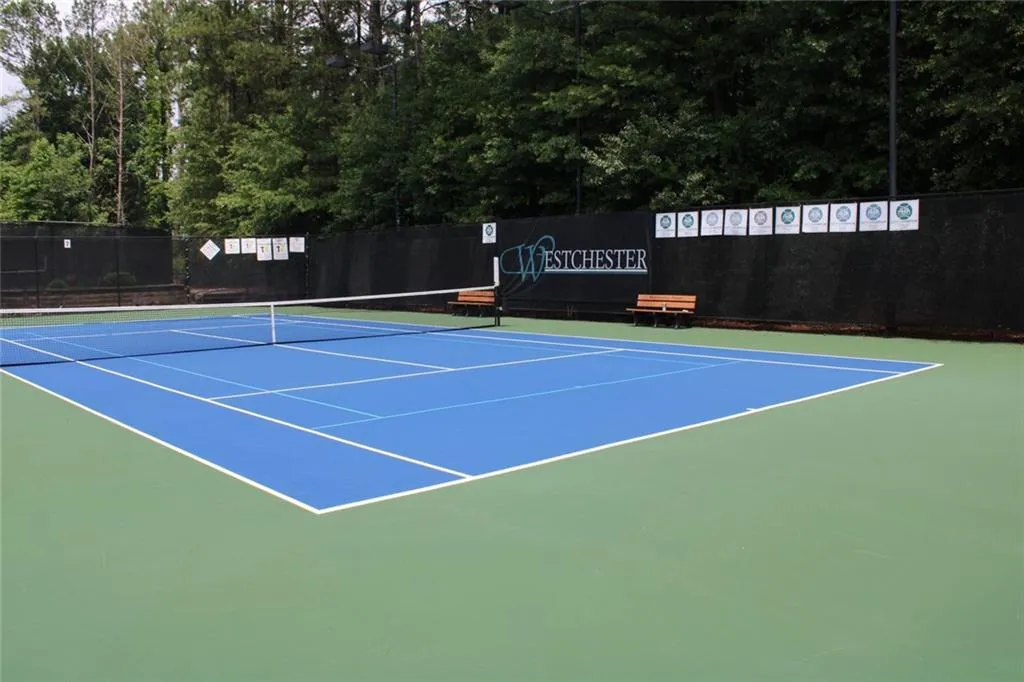 Roswell, Georgia 30075, United States, 4 Bedrooms Bedrooms, ,3 BathroomsBathrooms,Residential,Pending,141574