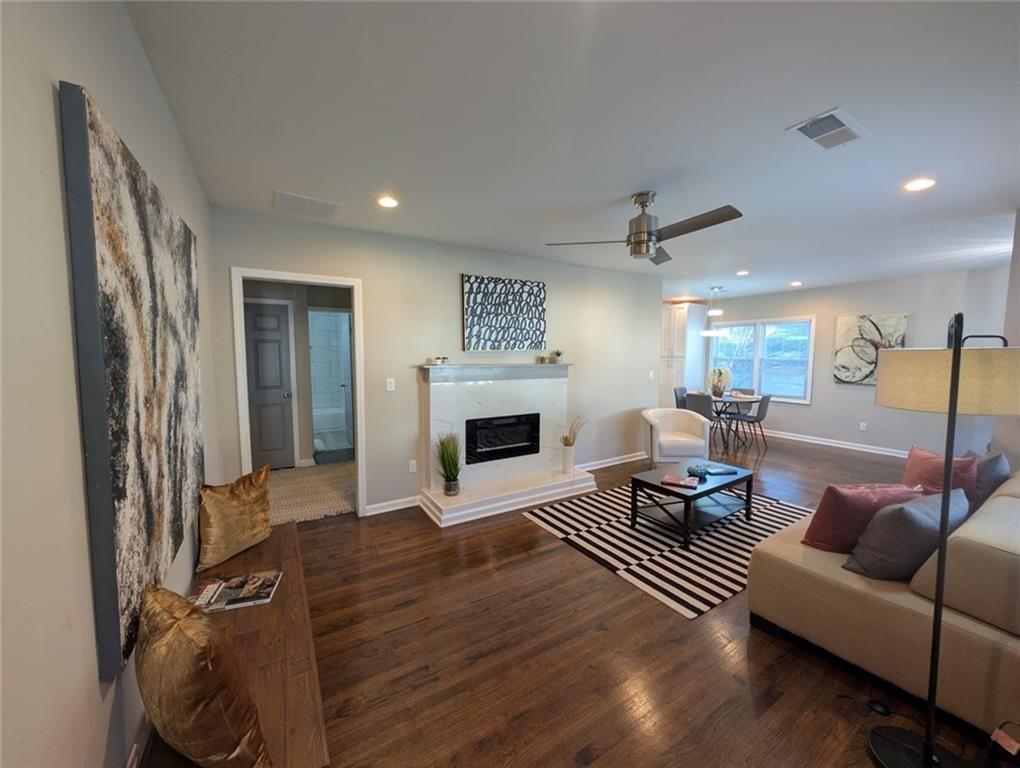 1740 SW Emerald Avenue SW