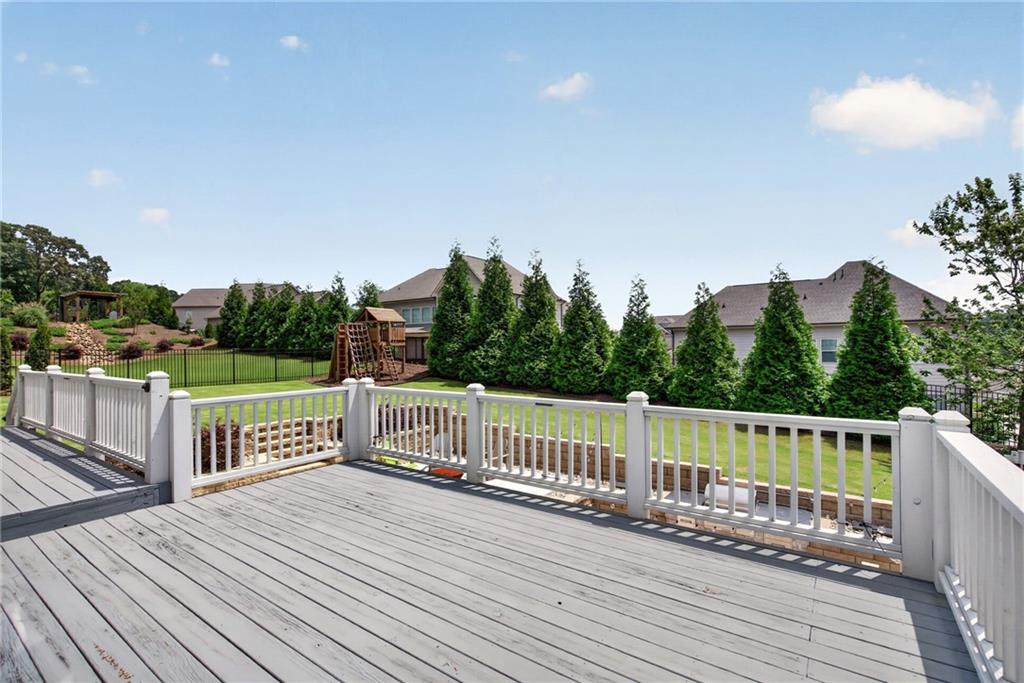 6040 Meyers Park