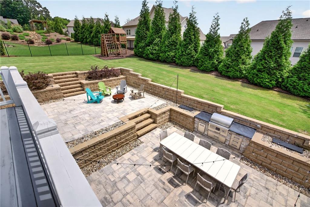 6040 Meyers Park
