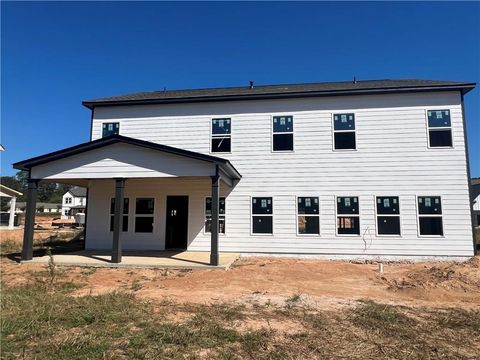 A home in Dacula