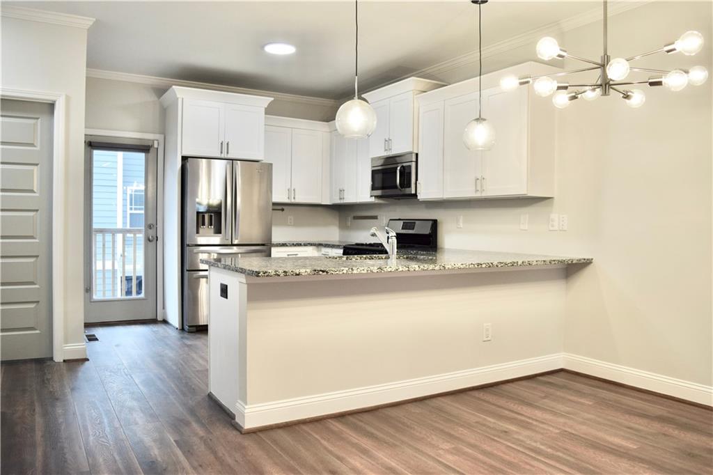 1365 Memorial Drive SE 13