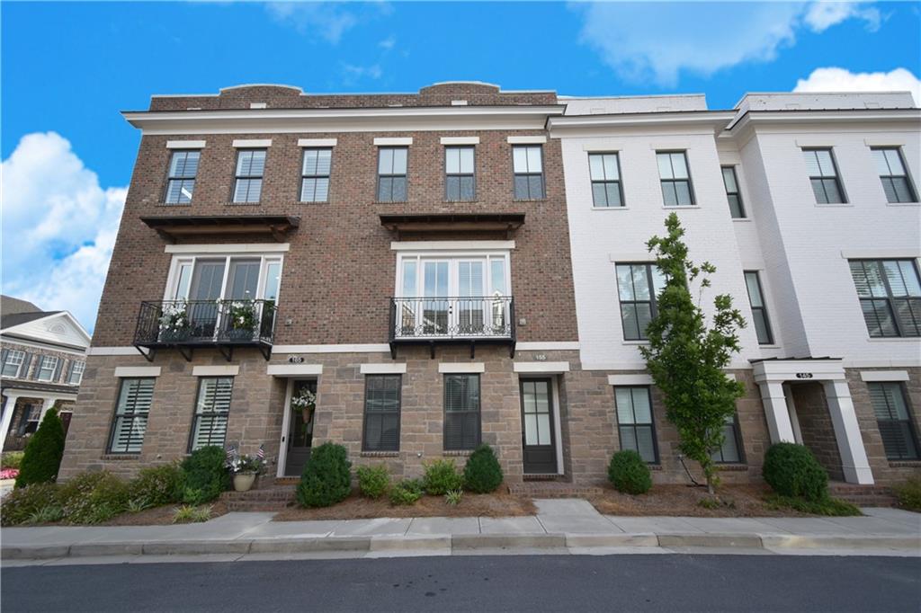 East of Main - Residential Lease