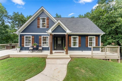 Homes For Sale - 3448 Point View Circle<br/> Hall County, Gainesville, GA 30506