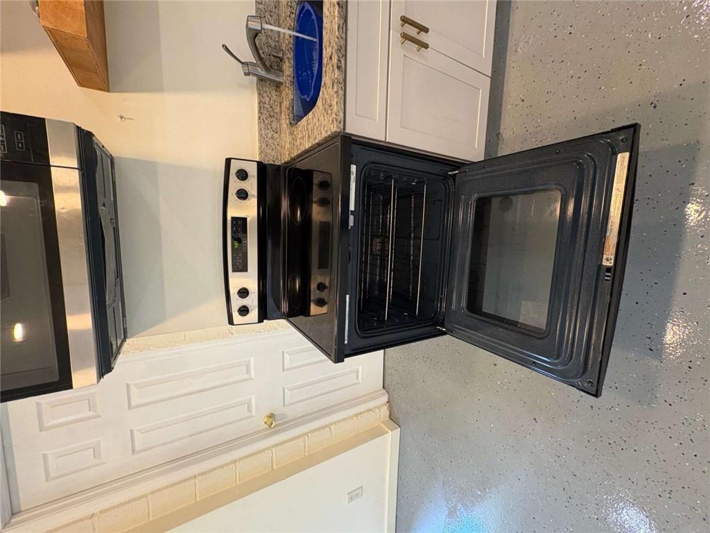 Lynmore Mikado - Residential Lease