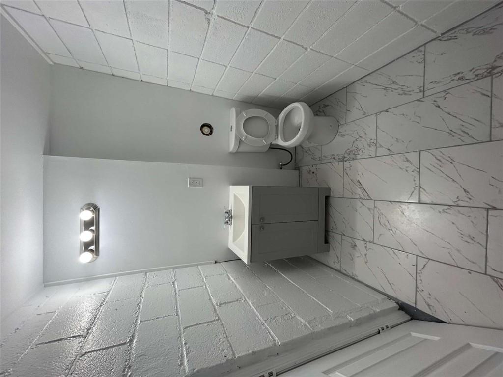Lynmore Mikado - Residential Lease