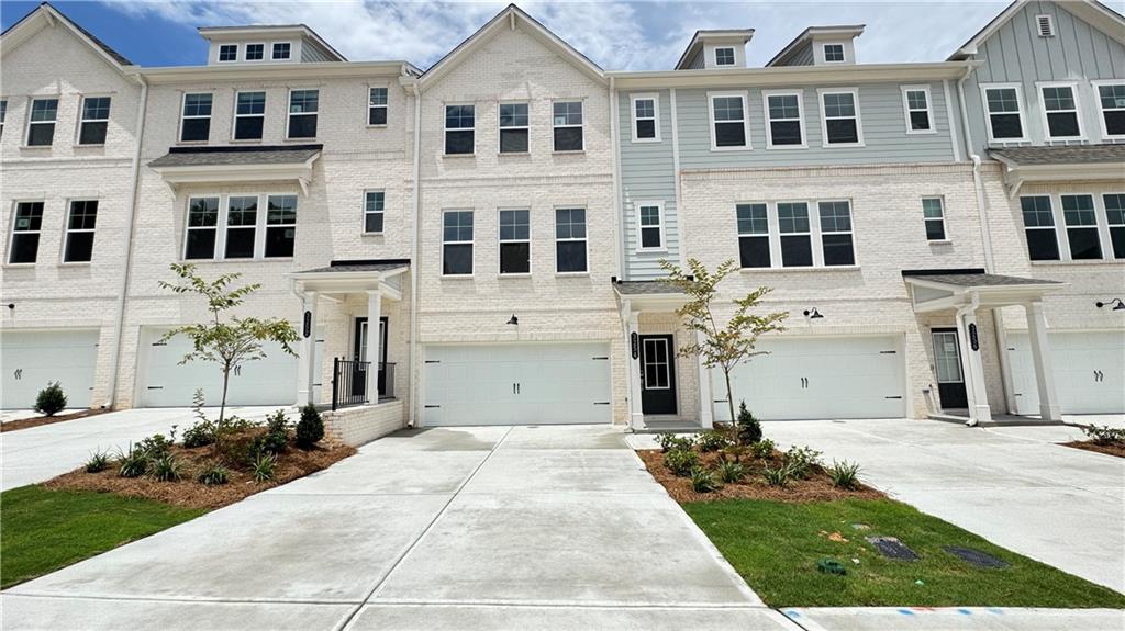 $2500 **New Construction - Never Before Lived In Townhome in the Top-Rated Gwinnett County School District:** Mill Creek High, Osborne Middle, and Fort Daniel Elementary.
Step into this spacious townhome featuring hardwood stairs from the main entry, complemented by a wrought iron railing. This 4-bedroom, 3.5-bathroom townhome boasts a fantastic layout. For ultimate privacy, there is a guest bedroom with a full bathroom located on the lower level, just off the garage entry.
On the main living level, you will find a stunning kitchen equipped with stained cabinets, granite countertops, gas cooking, and a kitchen island with barstool seating—perfect for entertaining. Adjacent to the kitchen, you'll have access to the rear deck, where you can relax and enjoy nature. This townhome also includes a separate dining room off the kitchen to enhance your family gatherings.
Across from the kitchen, the separate family room features a wall of windows that allows plenty of natural light to fill the space, along with a convenient powder bathroom.
As you head to the third level, you will discover the master suite, which includes a spacious en-suite bathroom featuring a double vanity and walk-in shower, as well as a large master closet. Down the hall, you will find a convenient laundry room (washer and dryer included) and two additional guest bedrooms that share a bathroom.
Don't miss this amazing opportunity to live in a great school district, just 10 minutes from the Mall of Georgia and 6 miles from I-85, with easy access to I-985. Pets are accepted on a case-by-case basis.
Rental Criteria:** Applicants must have an income of at least three times the rent, which must be verifiable through pay stubs, bank statements, and W-2 forms. An excellent rental history is required, with no late payments noted on the credit bureau within the last two years.
Please note that the actual street address may not show up on GPS. You can search for Auburn Glen by Taylor Morrison Homes or navigate to 3118 Jim Moore Rd, Dacula.