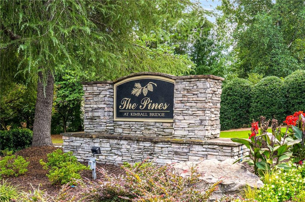 4315 Pinewalk Drive