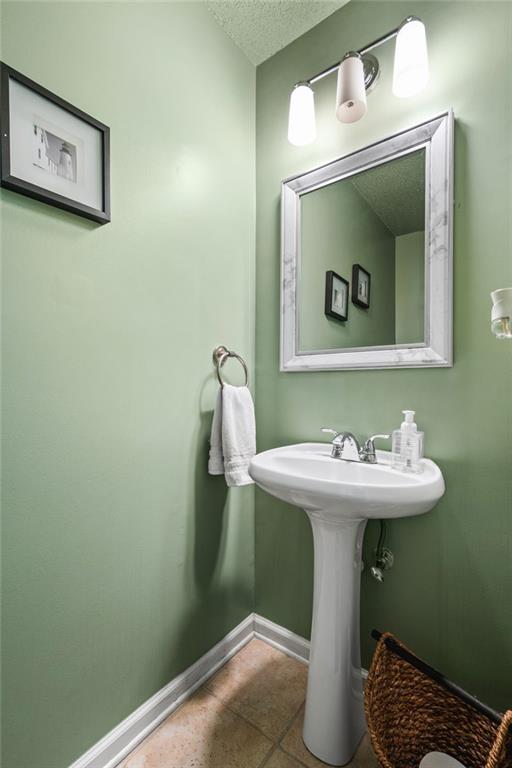 508 Vinings Forest Court, Smyrna, Georgia image 15