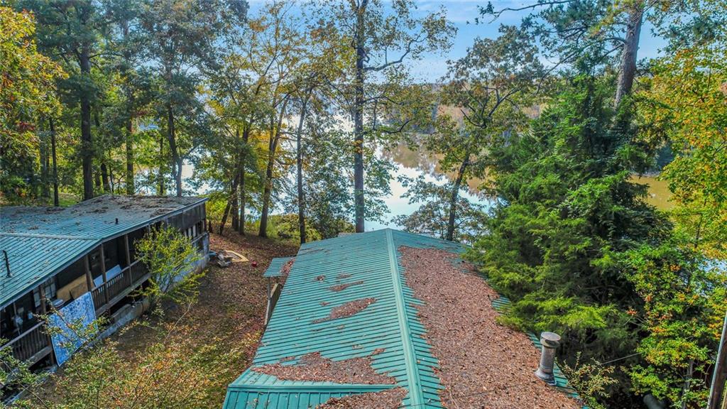 251 Weavers Lakefront Road