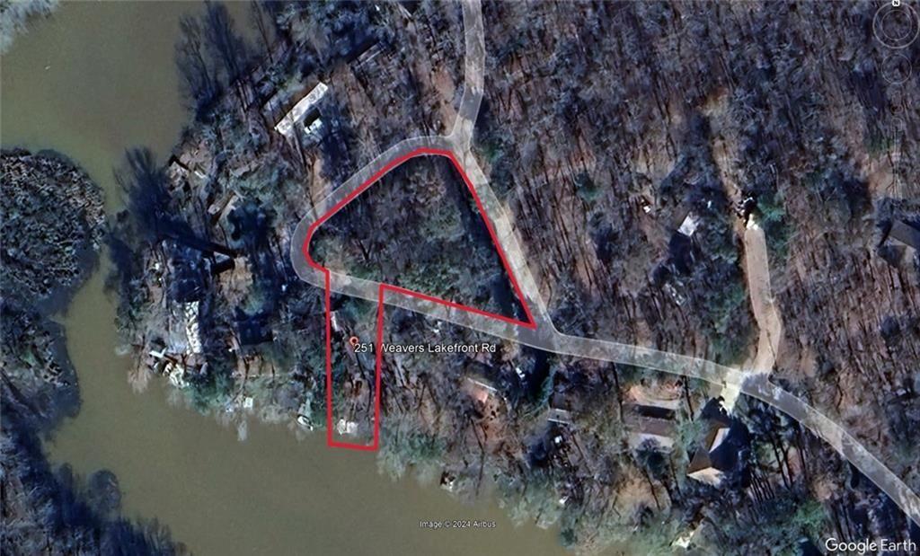 251 Weavers Lakefront Road