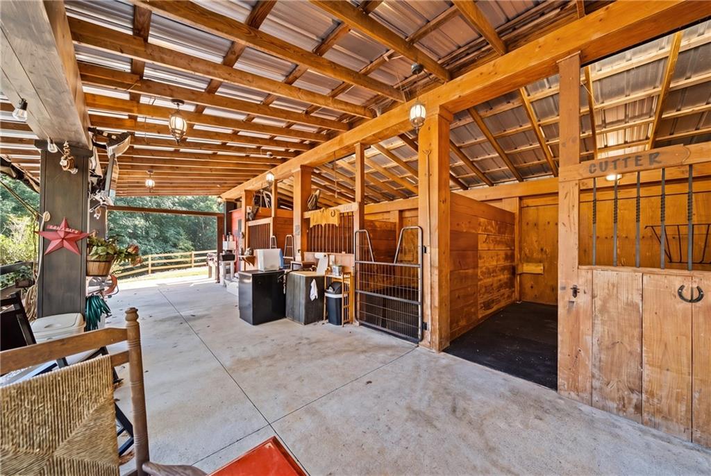 3204 Reavis Mountain Road