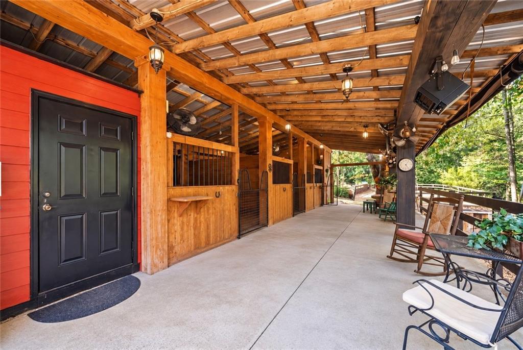 3204 Reavis Mountain Road