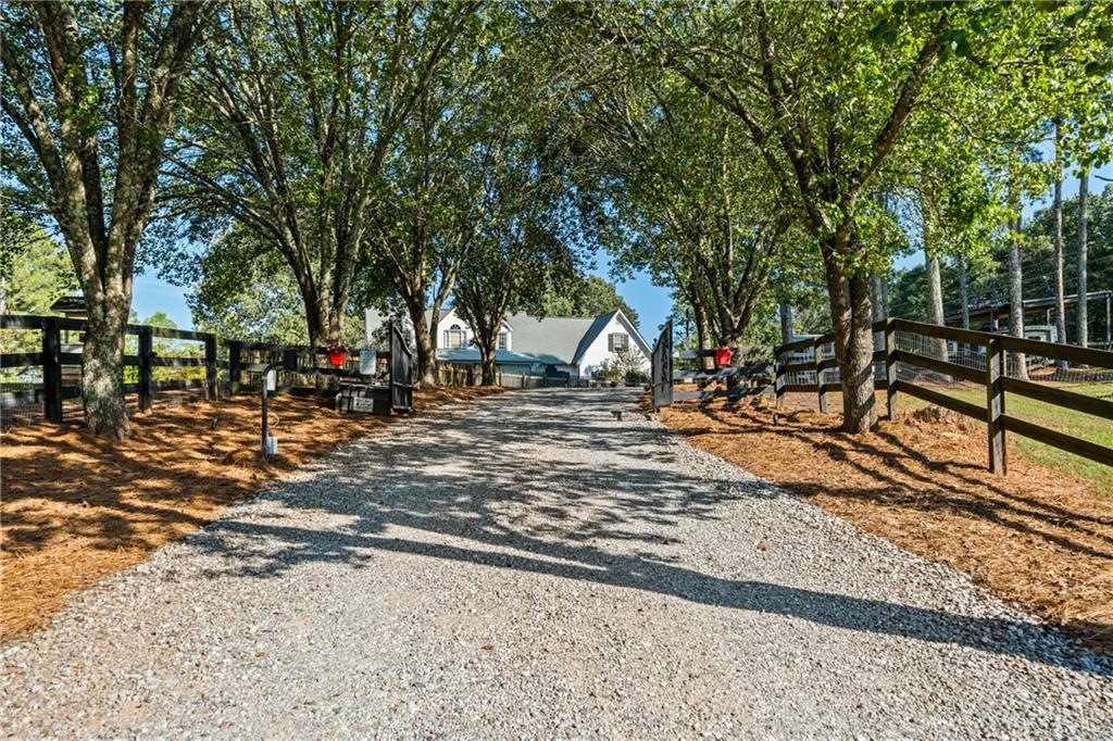 3204 Reavis Mountain Road