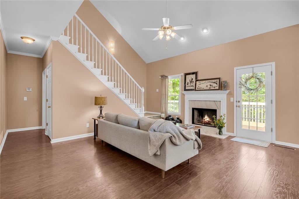 214 Kingsley Way