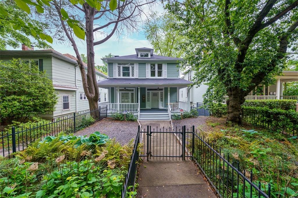 693 Myrtle Street NE 2