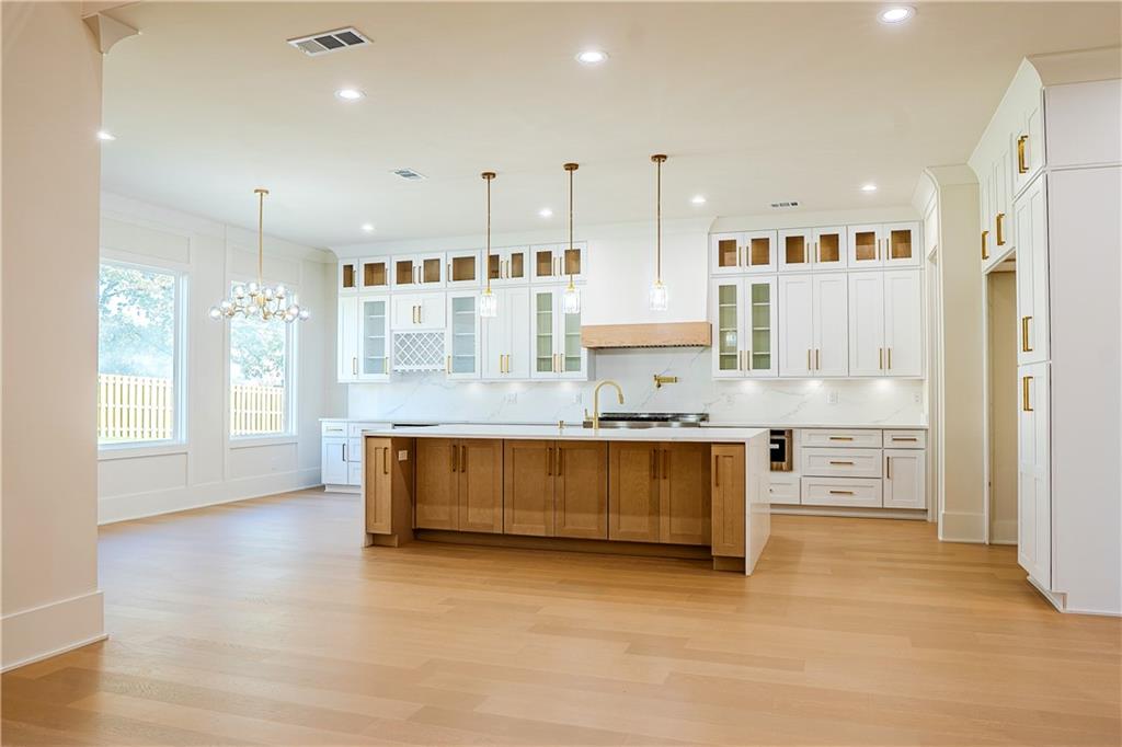 2210 Ridgedale Drive