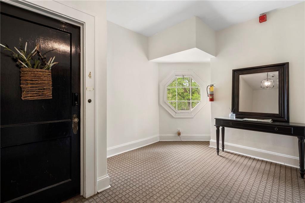 21 Peachtree Memorial Drive NW 4