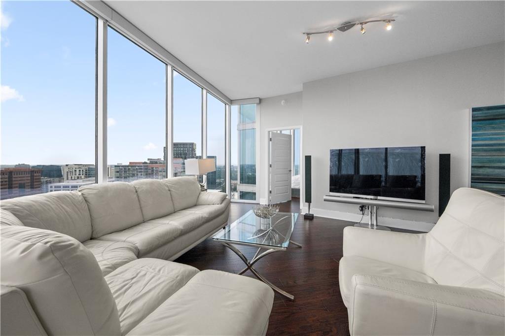 1080 Peachtree Street NE 2710