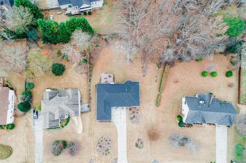 A home in Dacula