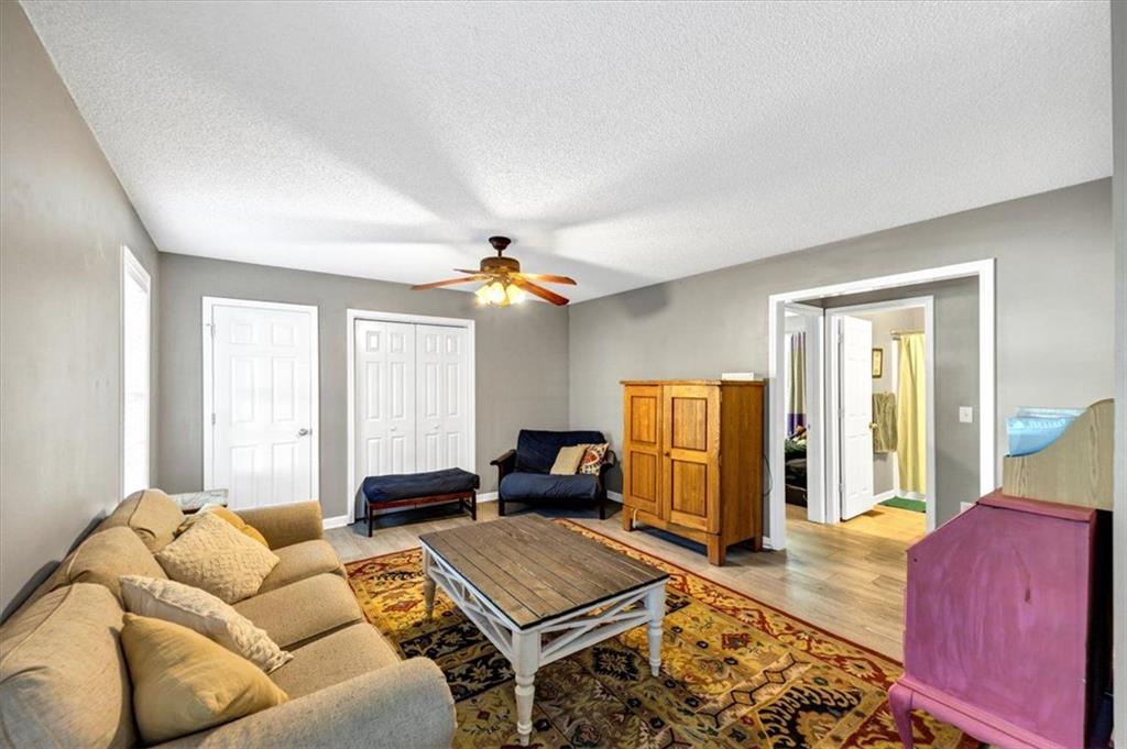 HIGHLAND POINTE - Residential