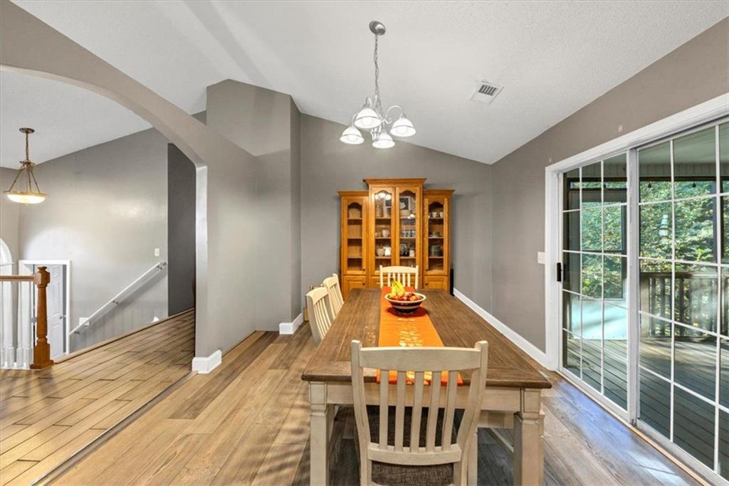 HIGHLAND POINTE - Residential