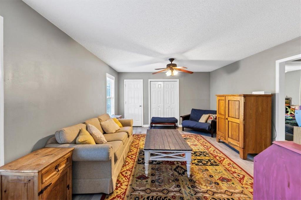 HIGHLAND POINTE - Residential